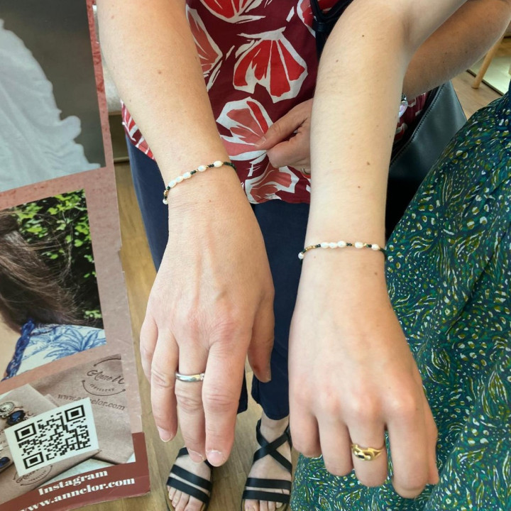 handame bracelets made through Murmures Precieux® dash and dot jewellery made through Mother and daugther creative workshops